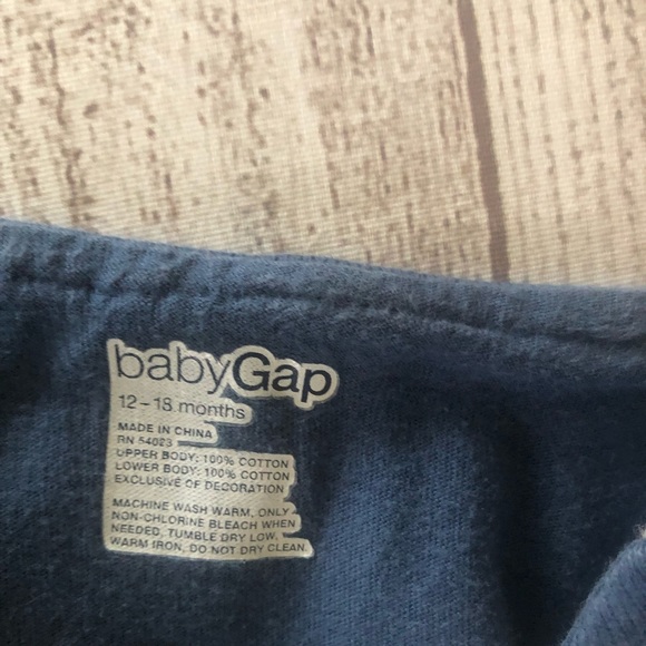 Gap Baby 2 Bodysuit Tees Long Sleeve 12-18 mo - Picture 3 of 4